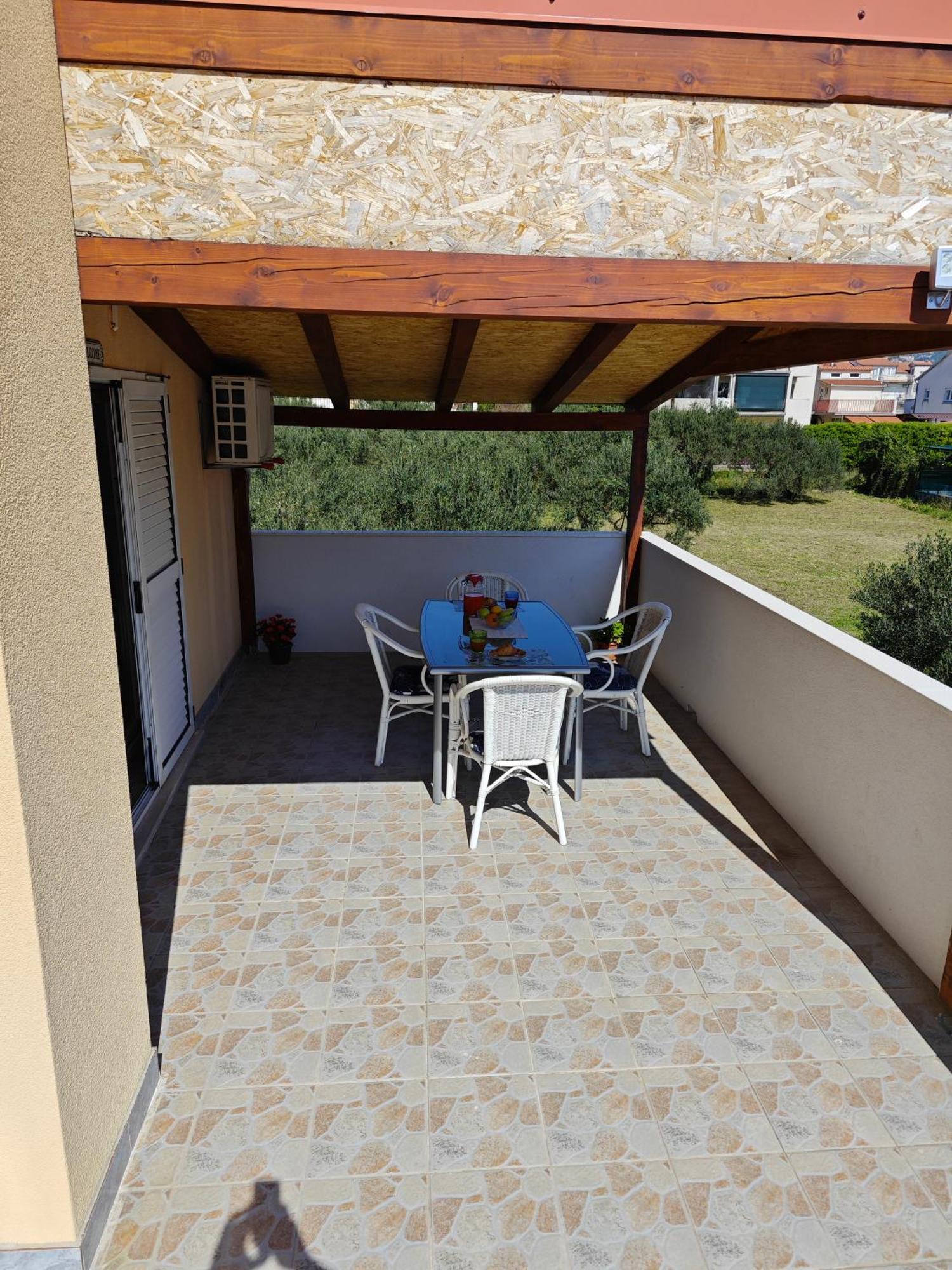 Apartment Paula Kaštela Esterno foto