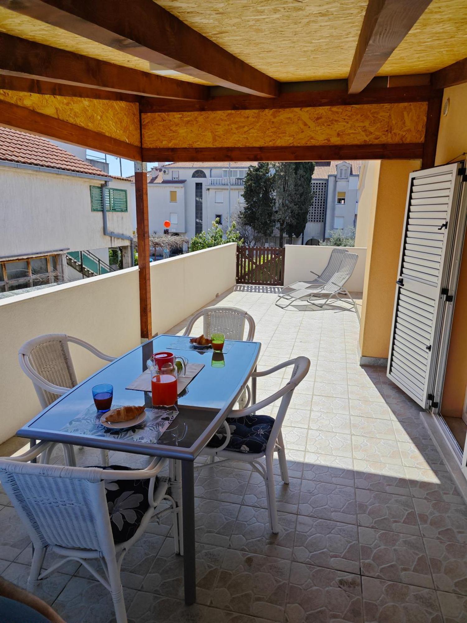 Apartment Paula Kaštela Esterno foto