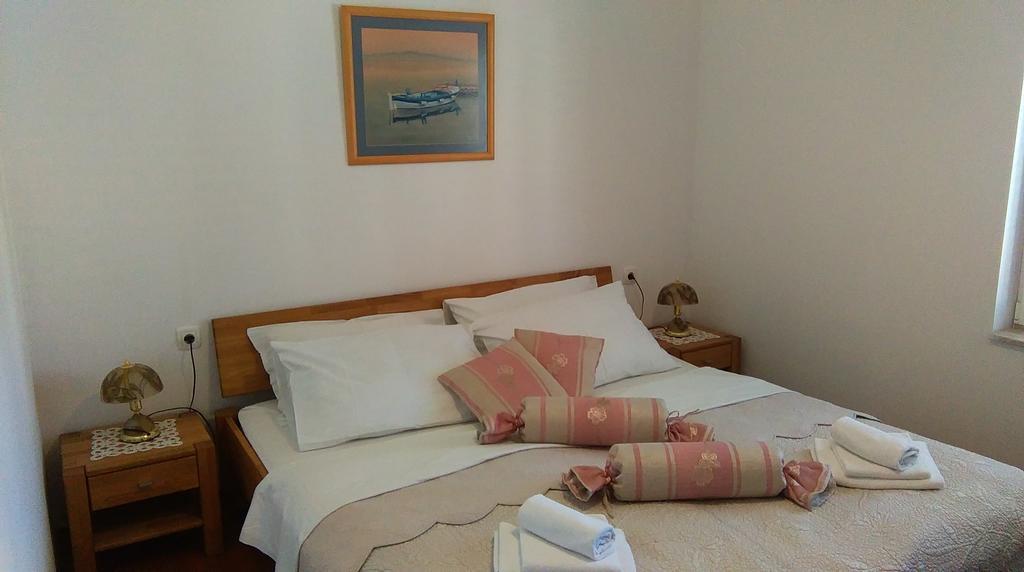 Apartment Paula Kaštela Esterno foto